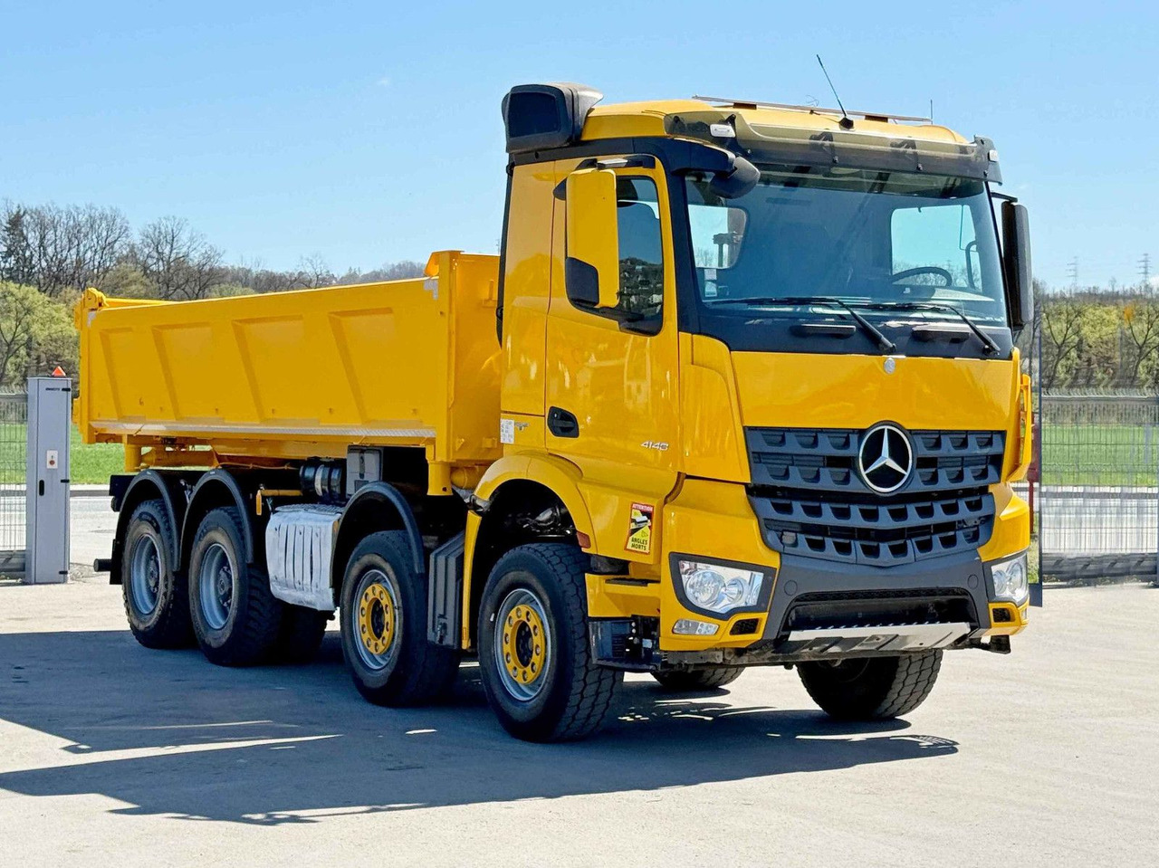 Mercedes-Benz AROCS 4148* KIPPER 6,00m + BORDMATIC /8x4 - Camión volquete: foto 1 Mercedes-Benz AROCS 4148* KIPPER 6,00m + BORDMATIC /8x4 - Camión volquete: foto 1