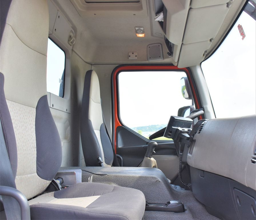 Leasing de Renault KERAX 410 * HIAB 144 B-3 HIDUO / 6x4 * TOP Renault KERAX 410 * HIAB 144 B-3 HIDUO / 6x4 * TOP Renault KERAX 410 * HIAB 144 B-3 HIDUO / 6x4 * TOP Renault KERAX 410 * HIAB 144 B-3 HIDUO / 6x4 * TOP: foto 11