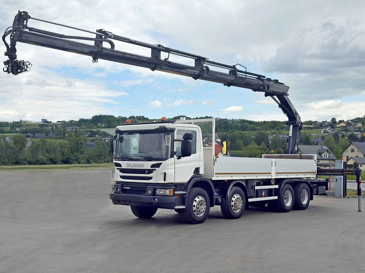 Scania P 410*PLATFORM 7,00m*HIAB 244 E-5 HIPRO+FUNK/8x4 Scania P 410*PRITSCHE 7,00m*HIAB 244 E-5 HIPRO+FUNK/8x4 - Camión grúa, Camión caja abierta: foto 2 Scania P 410*PLATFORM 7,00m*HIAB 244 E-5 HIPRO+FUNK/8x4 Scania P 410*PRITSCHE 7,00m*HIAB 244 E-5 HIPRO+FUNK/8x4 - Camión grúa, Camión caja abierta: foto 2