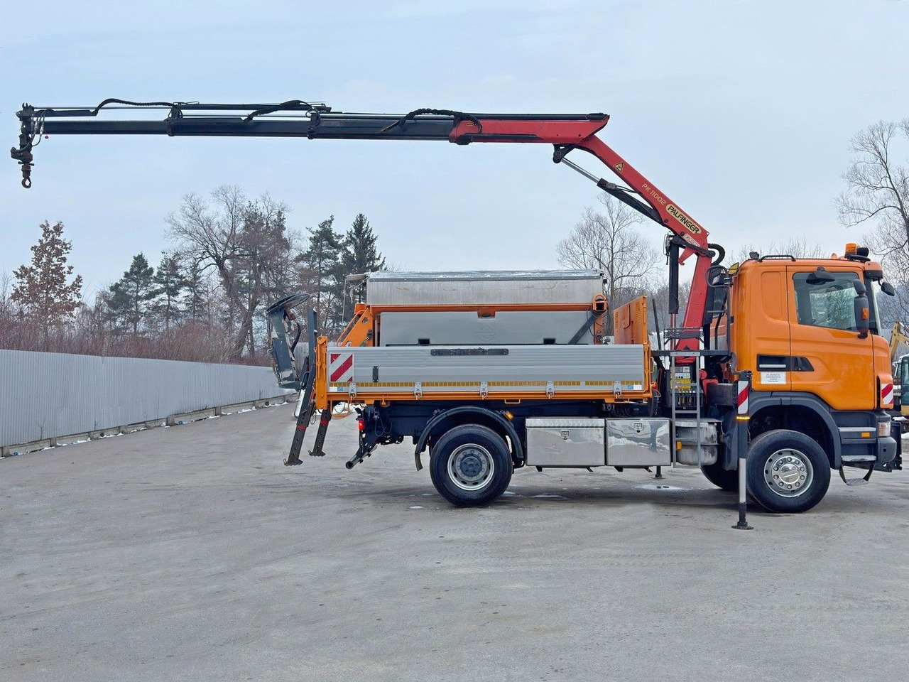 Scania R 420 KIPPER 4,15 m * PK 11002/FUNK * sandblaste - Camión grúa: foto 5 Scania R 420 KIPPER 4,15 m * PK 11002/FUNK * sandblaste - Camión grúa: foto 5