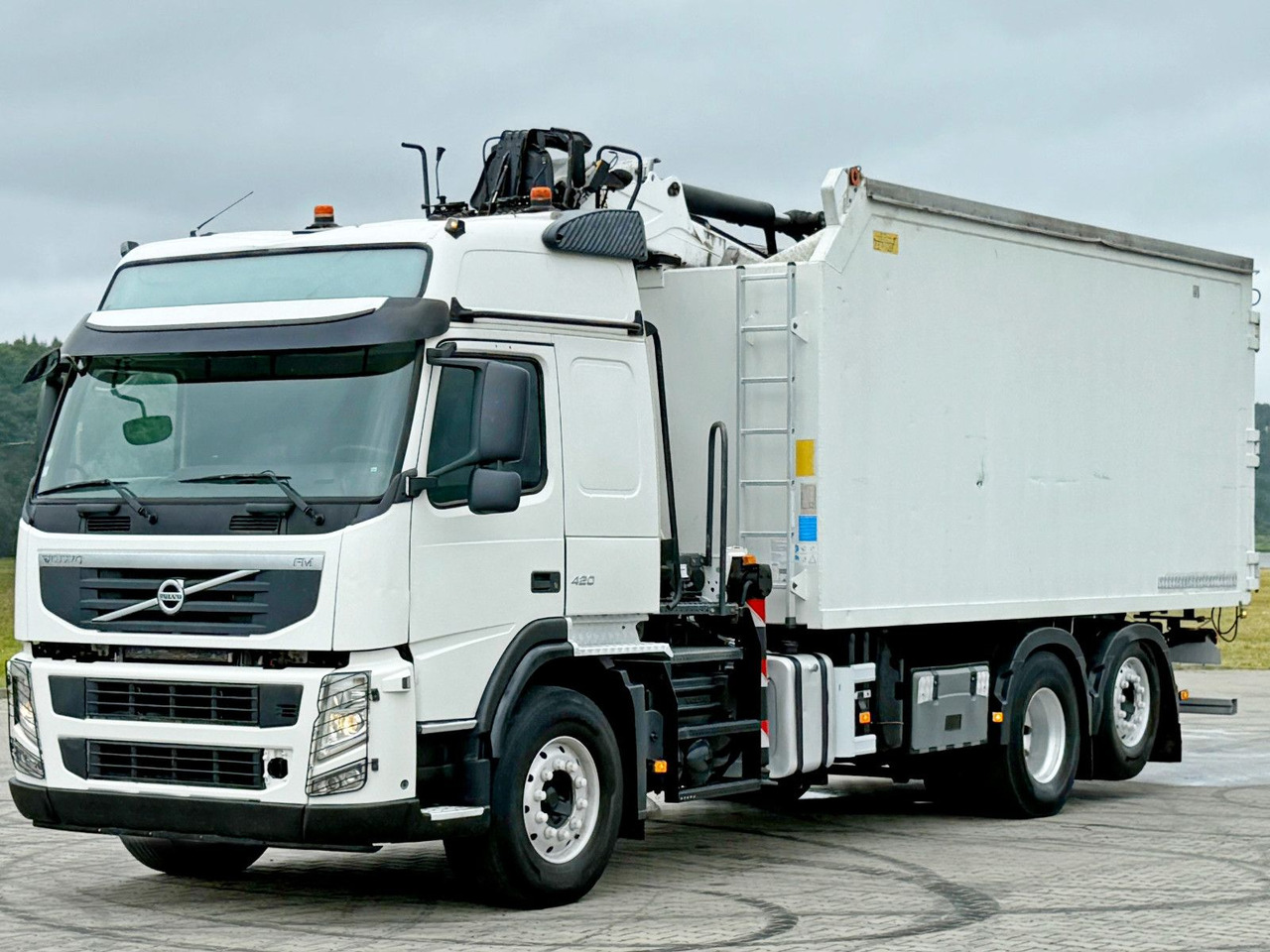 Volvo FM 420 Kipper 6,20 m * EPSILON Q150L75 *TOP - Camión multibasculante, Camión grúa: foto 3 Volvo FM 420 Kipper 6,20 m * EPSILON Q150L75 *TOP - Camión multibasculante, Camión grúa: foto 3