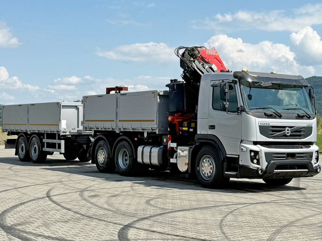 Volvo FMX 420* FASSI F275.2.25 + FUNK + Anhänger / TOP - Camión volquete, Camión grúa: foto 4 Volvo FMX 420* FASSI F275.2.25 + FUNK + Anhänger / TOP - Camión volquete, Camión grúa: foto 4