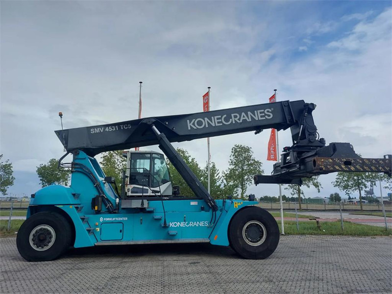 KONECRANES SMV 4531 TC5 - Reach stacker: foto 1 KONECRANES SMV 4531 TC5 - Reach stacker: foto 1