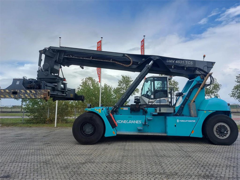 KONECRANES SMV 4531 TC5 - Reach stacker: foto 2 KONECRANES SMV 4531 TC5 - Reach stacker: foto 2