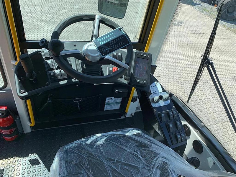 Tractor industrial Mafi HD445 4x4: foto 8