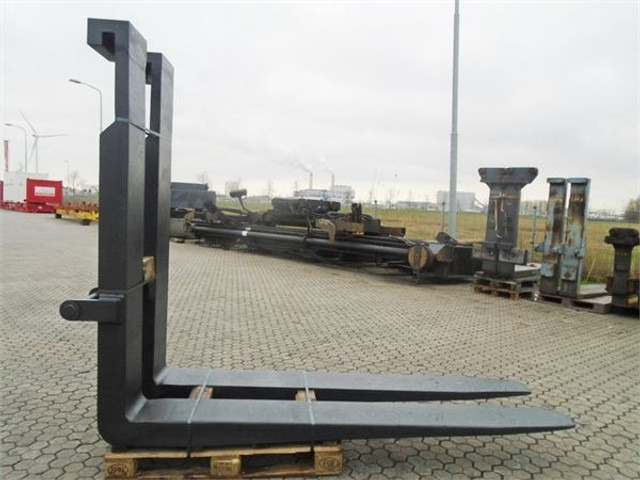 Mafi T230 - Tractor industrial: foto 1 Mafi T230 - Tractor industrial: foto 1