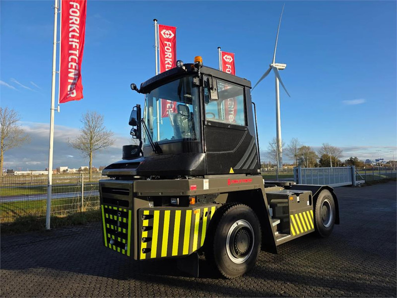 Terberg RT403 4x4 - Tractor industrial: foto 2 Terberg RT403 4x4 - Tractor industrial: foto 2