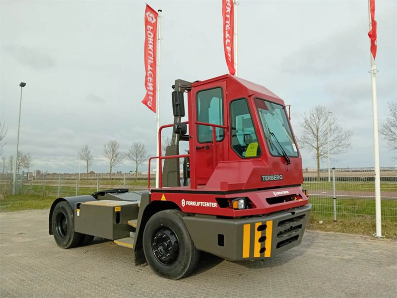 Terberg YT220 - Tractor industrial: foto 1 Terberg YT220 - Tractor industrial: foto 1