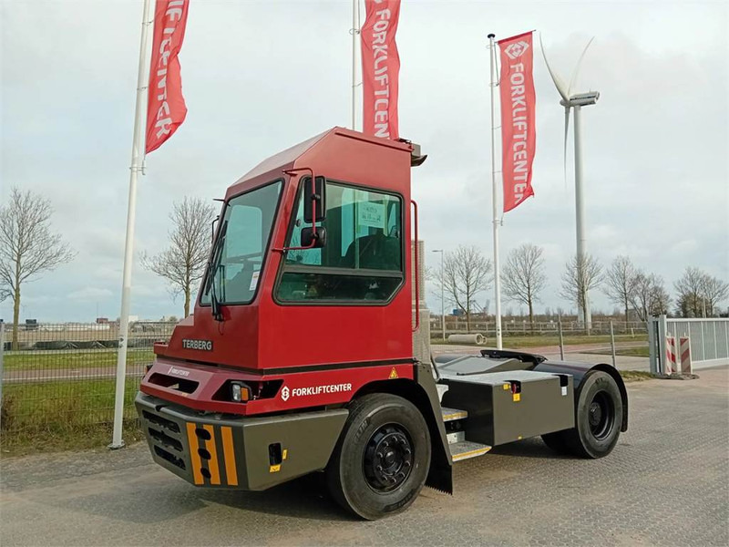 Terberg YT220 - Tractor industrial: foto 2 Terberg YT220 - Tractor industrial: foto 2