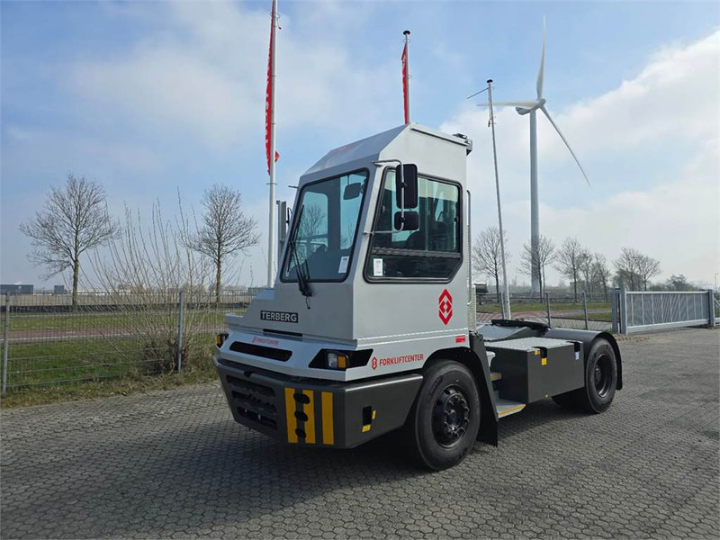 Terberg YT220 - Tractor industrial: foto 2 Terberg YT220 - Tractor industrial: foto 2
