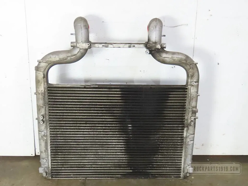 DAF 2204691 Interkoeler XF 106 - Radiador para Camión: foto 2 DAF 2204691 Interkoeler XF 106 - Radiador para Camión: foto 2
