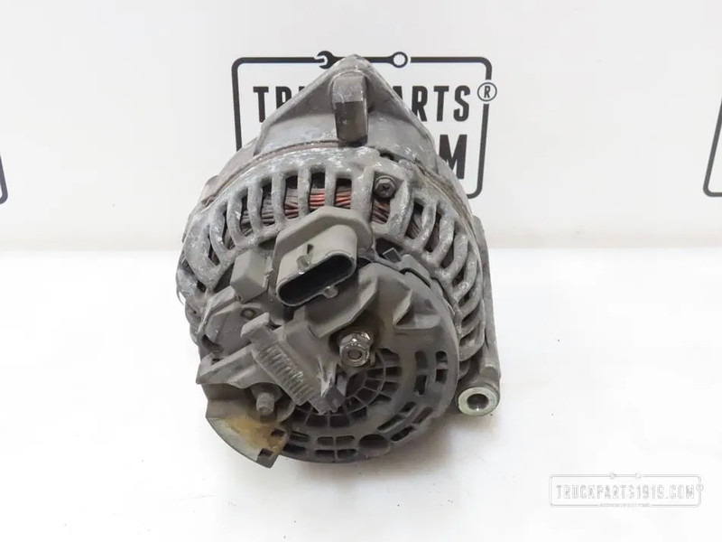 MAN 51.26101-7270 Dynamo 110A - Alternador para Camión: foto 2 MAN 51.26101-7270 Dynamo 110A - Alternador para Camión: foto 2