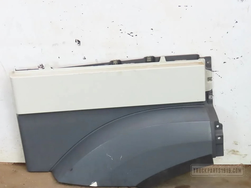 Mercedes-Benz Body & Chassis Parts Spatscherm verlenging Re. MB M - Guardabarros para Camión: foto 1 Mercedes-Benz Body & Chassis Parts Spatscherm verlenging Re. MB M - Guardabarros para Camión: foto 1