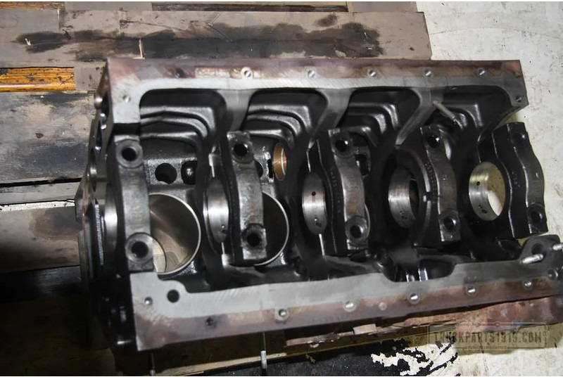 Renault Engines & Parts Renault DCI4 Motorblok Gebr. - Bloque de cilindros para Camión: foto 3 Renault Engines & Parts Renault DCI4 Motorblok Gebr. - Bloque de cilindros para Camión: foto 3