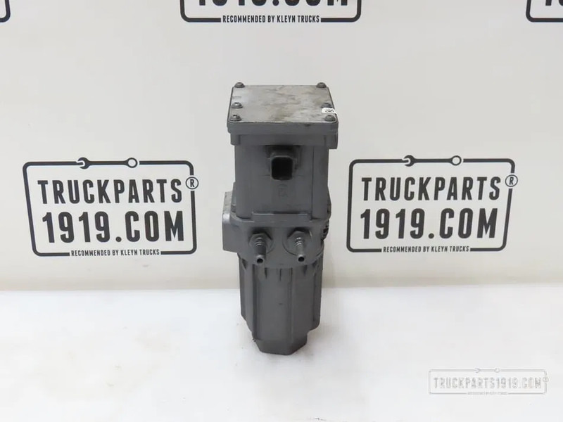 Scania Exhaust System AdBlue pomp Scania - Silenciador/ Sistema de escape para Camión: foto 1 Scania Exhaust System AdBlue pomp Scania - Silenciador/ Sistema de escape para Camión: foto 1