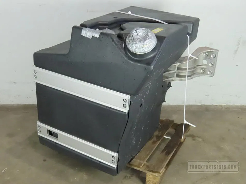 Volvo 22951971 Brandstoftank + steunen 290L - Depósito de combustible para Camión: foto 1 Volvo 22951971 Brandstoftank + steunen 290L - Depósito de combustible para Camión: foto 1