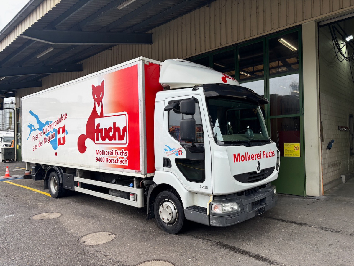 RENAULT Midlum 220-12EL - Camión frigorífico: foto 1 RENAULT Midlum 220-12EL - Camión frigorífico: foto 1