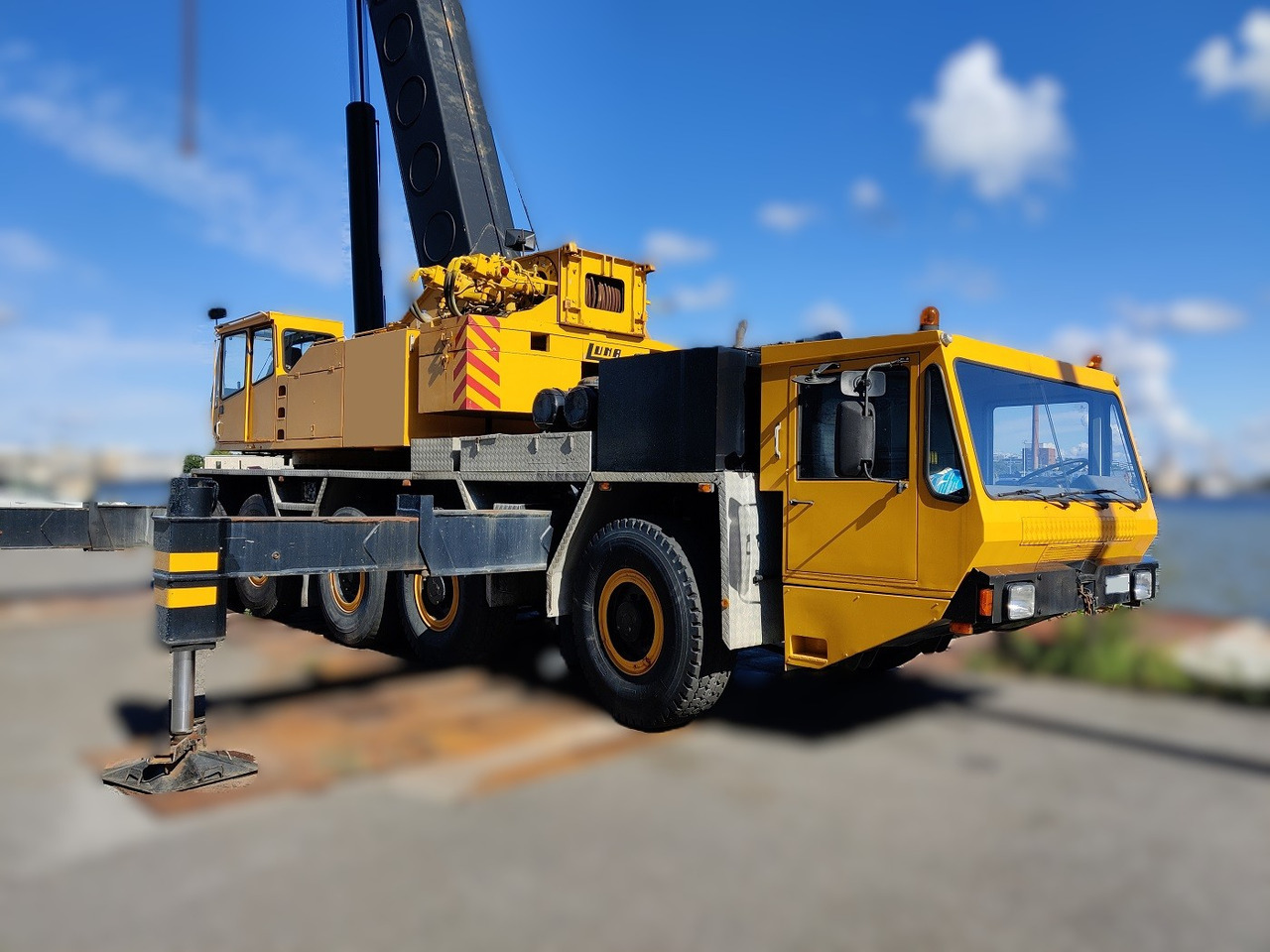 Luna AT 120/47 - Grúa todo terreno: foto 1 Luna AT 120/47 - Grúa todo terreno: foto 1