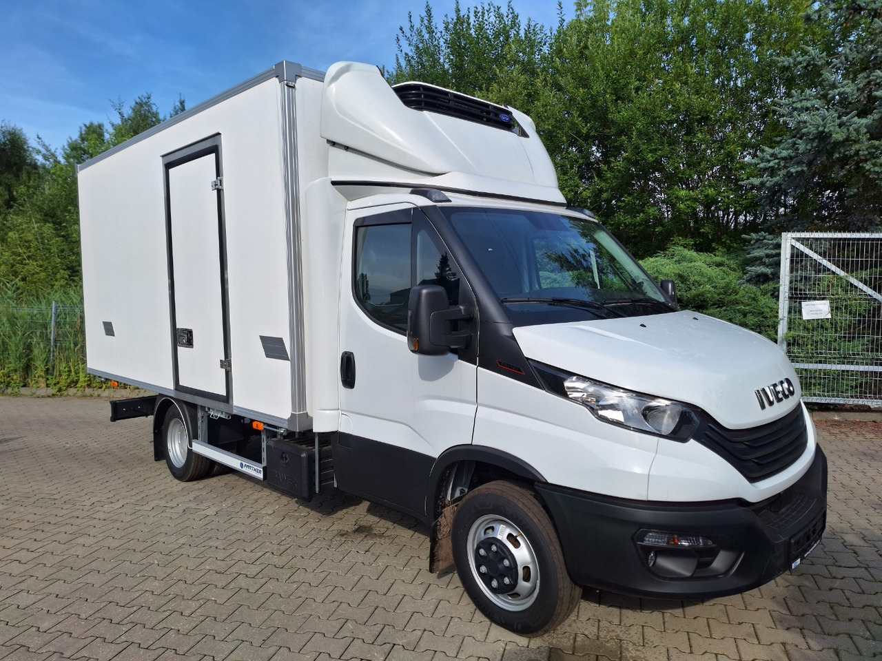 Iveco Daily 70C18 Kühlkoffer LBW BÃR - Furgoneta frigorifica: foto 1 Iveco Daily 70C18 Kühlkoffer LBW BÃR - Furgoneta frigorifica: foto 1