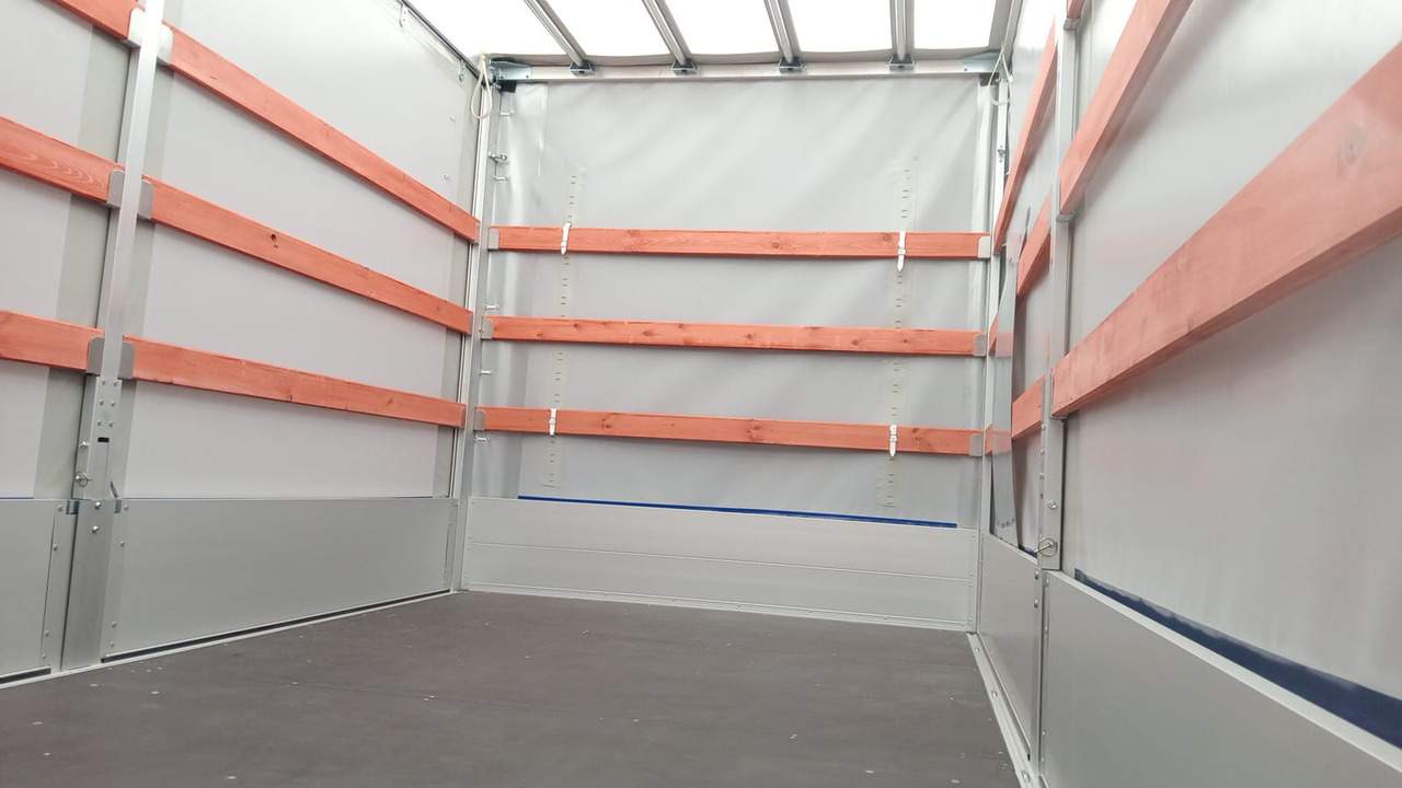 Renault Master 170 8PAL Schlafkabine Webasto - Furgoneta con caja de lona: foto 4 Renault Master 170 8PAL Schlafkabine Webasto - Furgoneta con caja de lona: foto 4