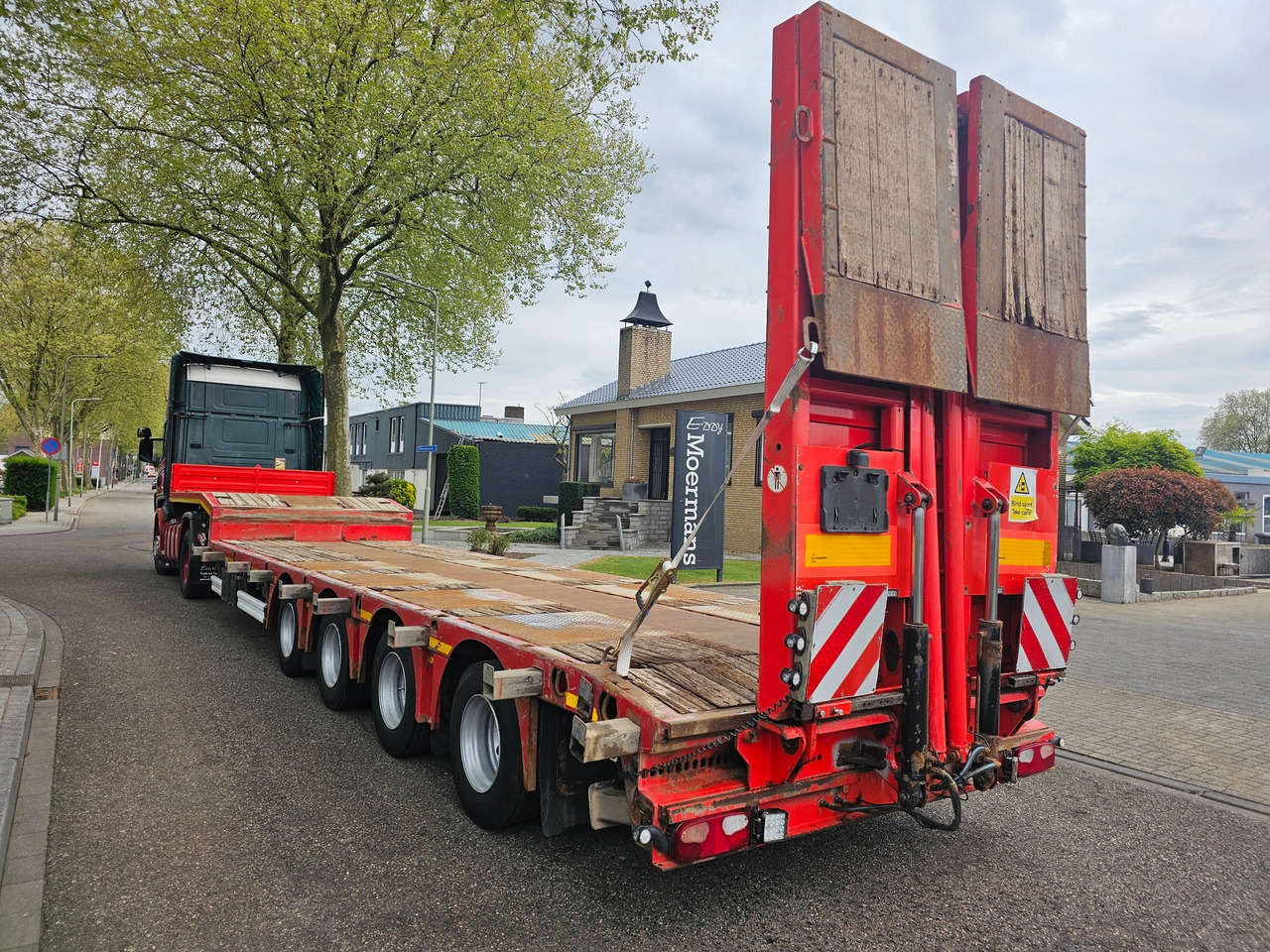 Kässbohrer LB4E With Hydraulic Flip Ramps - Semirremolque góndola rebajadas: foto 4 Kässbohrer LB4E With Hydraulic Flip Ramps - Semirremolque góndola rebajadas: foto 4