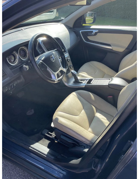 Hatchback Volvo XC60 XC60 DZ88/DZ8850 5 Cilinder Euro 5: foto 7