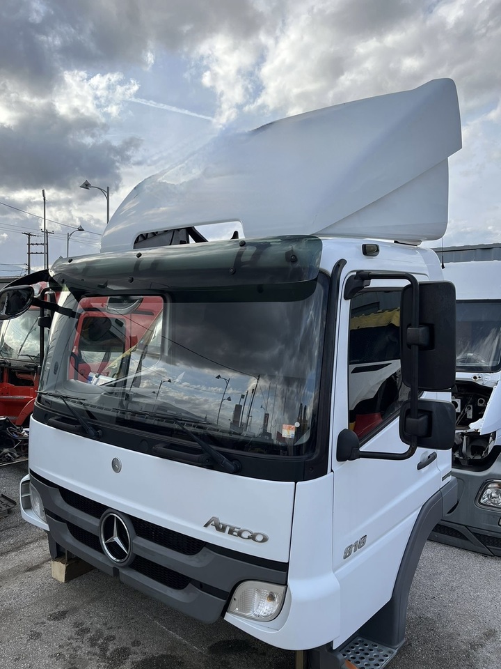 SHORT CAB COMPLETE ATEGO 3 - Cabina e interior para Camión: foto 4 SHORT CAB COMPLETE ATEGO 3 - Cabina e interior para Camión: foto 4