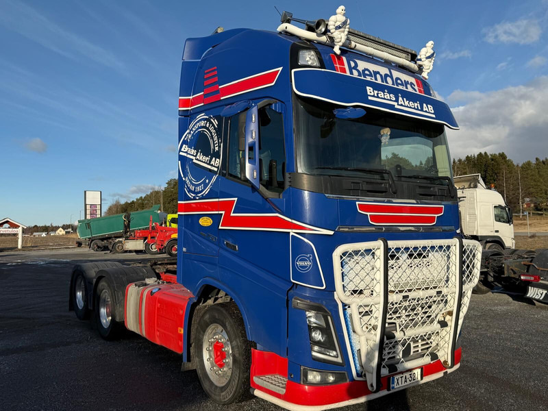 Volvo FH750 - Cabeza tractora: foto 1 Volvo FH750 - Cabeza tractora: foto 1