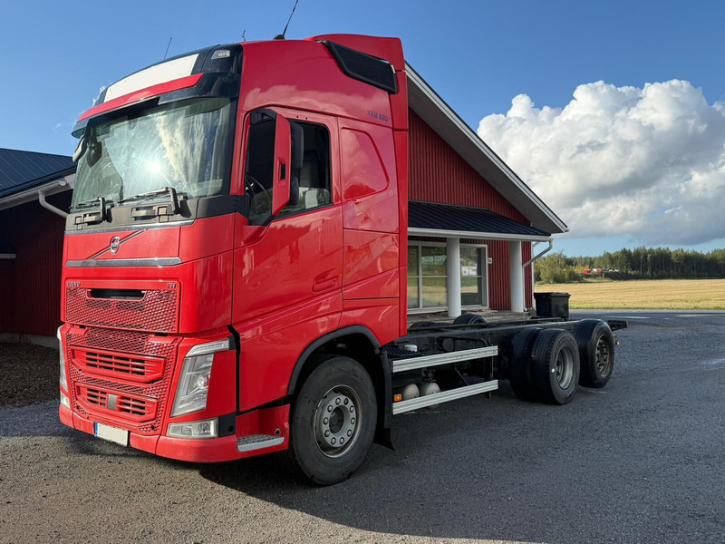 Volvo FH540 2019 - Camión chasis: foto 1 Volvo FH540 2019 - Camión chasis: foto 1