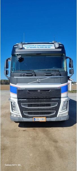 Volvo FH540 - Camión caja cerrada: foto 5 Volvo FH540 - Camión caja cerrada: foto 5