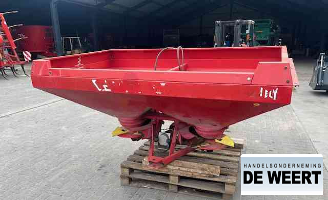 Lely centerliner stooier , front aandrijving - Esparcidor de fertilizantes: foto 2 Lely centerliner stooier , front aandrijving - Esparcidor de fertilizantes: foto 2