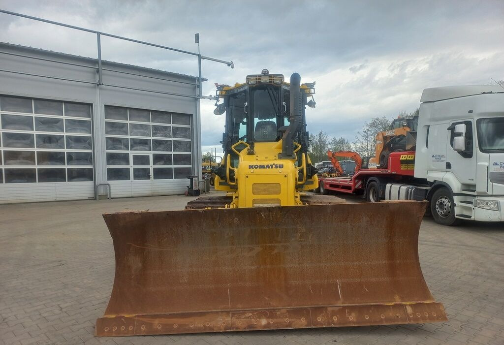 Komatsu D51PX-24 - Bulldozer: foto 2 Komatsu D51PX-24 - Bulldozer: foto 2