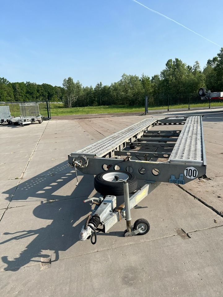 Przyczepa laweta WIOLA - Remolque portavehículos: foto 1 Przyczepa laweta WIOLA - Remolque portavehículos: foto 1