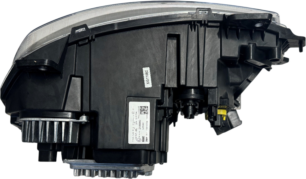 DAF LED-KOPLAMP LINKS NIEUW MODEL 2188982 - Faro delantero para Camión: foto 2 DAF LED-KOPLAMP LINKS NIEUW MODEL 2188982 - Faro delantero para Camión: foto 2