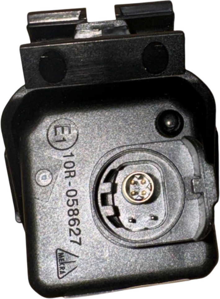 VOLVO VOORAANZICHT CAMERA UREM NIEUW OE 24702849 - Cabina e interior para Camión: foto 2 VOLVO VOORAANZICHT CAMERA UREM NIEUW OE 24702849 - Cabina e interior para Camión: foto 2