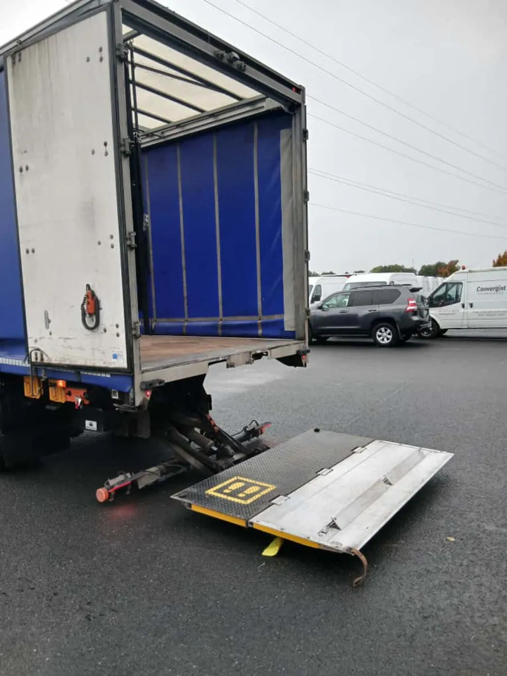 Camión lona 2020 Renault D18 Wide Curtainsider: foto 6