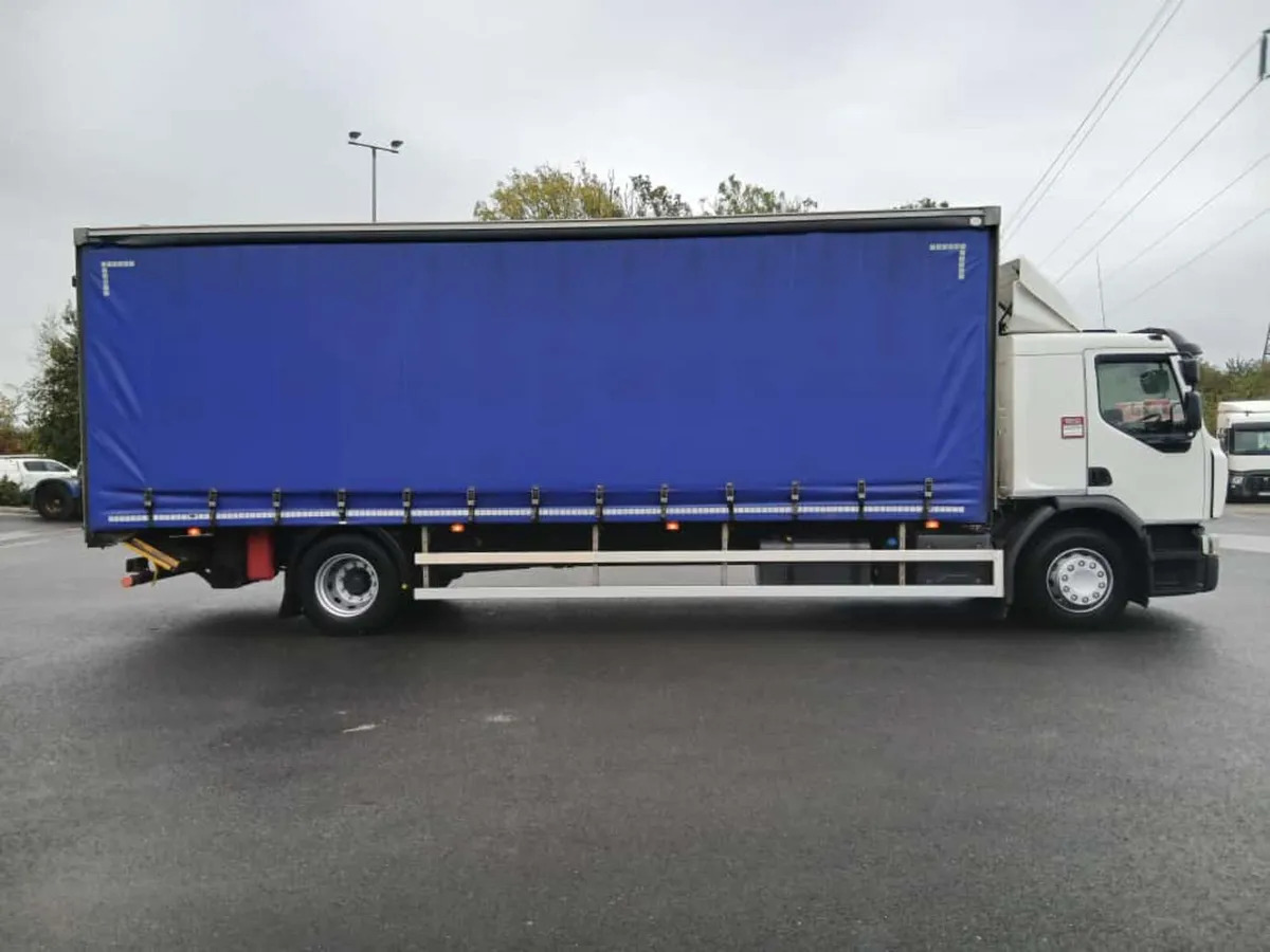 Camión lona 2020 Renault D18 Wide Curtainsider: foto 10