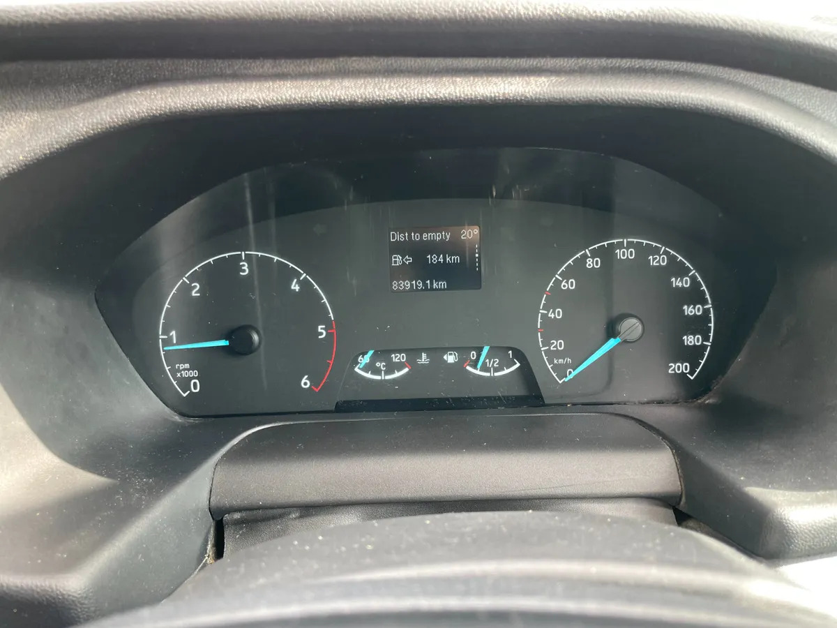 2021 Low Mileage Ford Transit 350L Trend - Furgón: foto 3 2021 Low Mileage Ford Transit 350L Trend - Furgón: foto 3