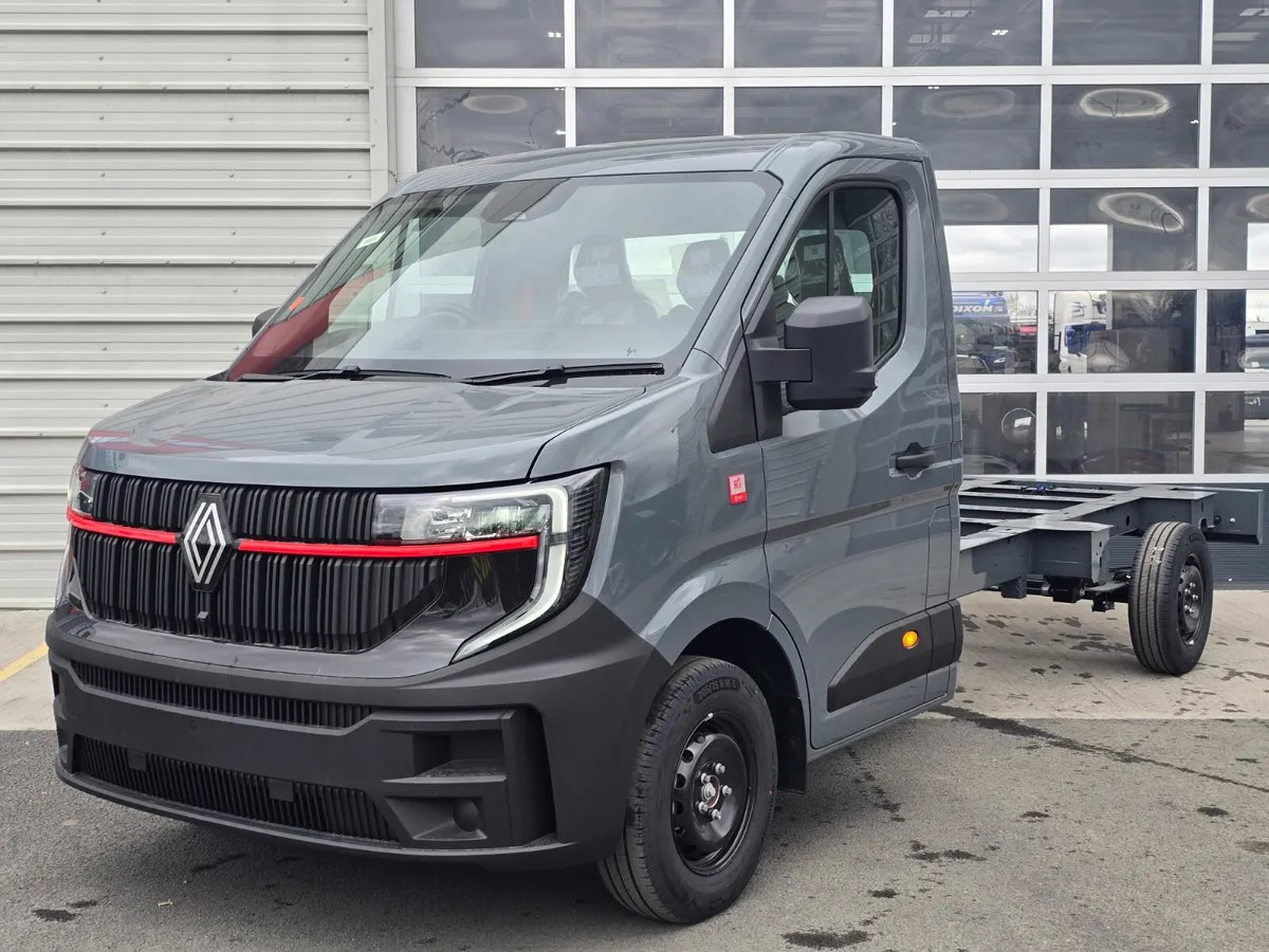 2025 Renault Master Chassis and Cab 150BHP - Camión chasis: foto 2 2025 Renault Master Chassis and Cab 150BHP - Camión chasis: foto 2
