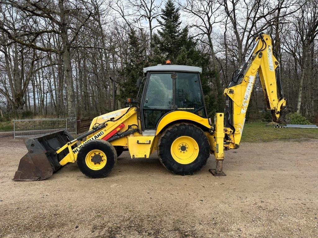 Retroexcavadora New Holland LB 95 B-4 PT: foto 1