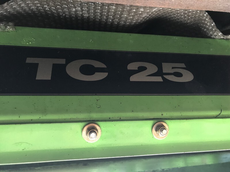 Deutz-Fahr TC 25 kneuzer - Segadora: foto 3 Deutz-Fahr TC 25 kneuzer - Segadora: foto 3
