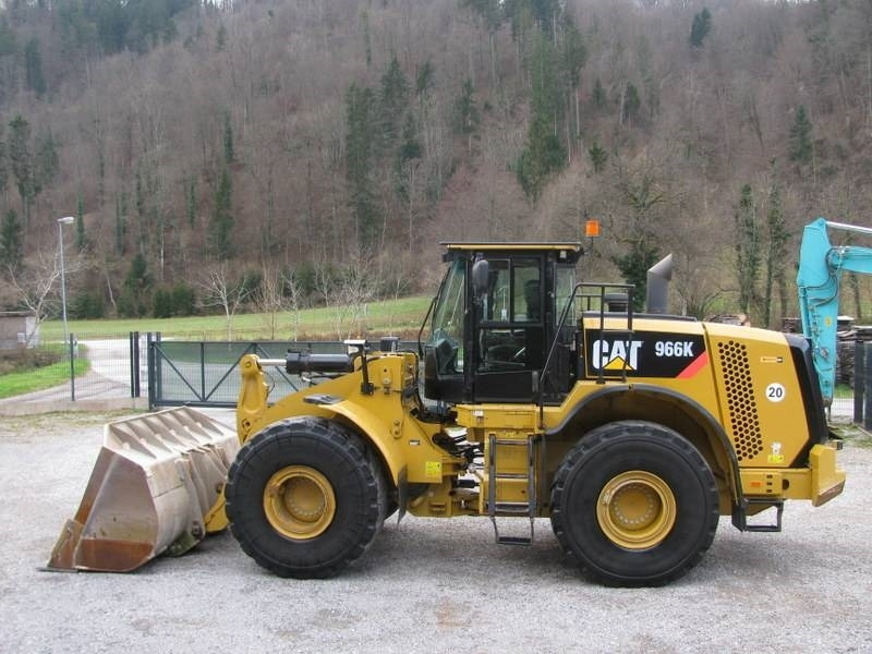 CAT 966K Top stanje - Cargadora de ruedas: foto 2 CAT 966K Top stanje - Cargadora de ruedas: foto 2