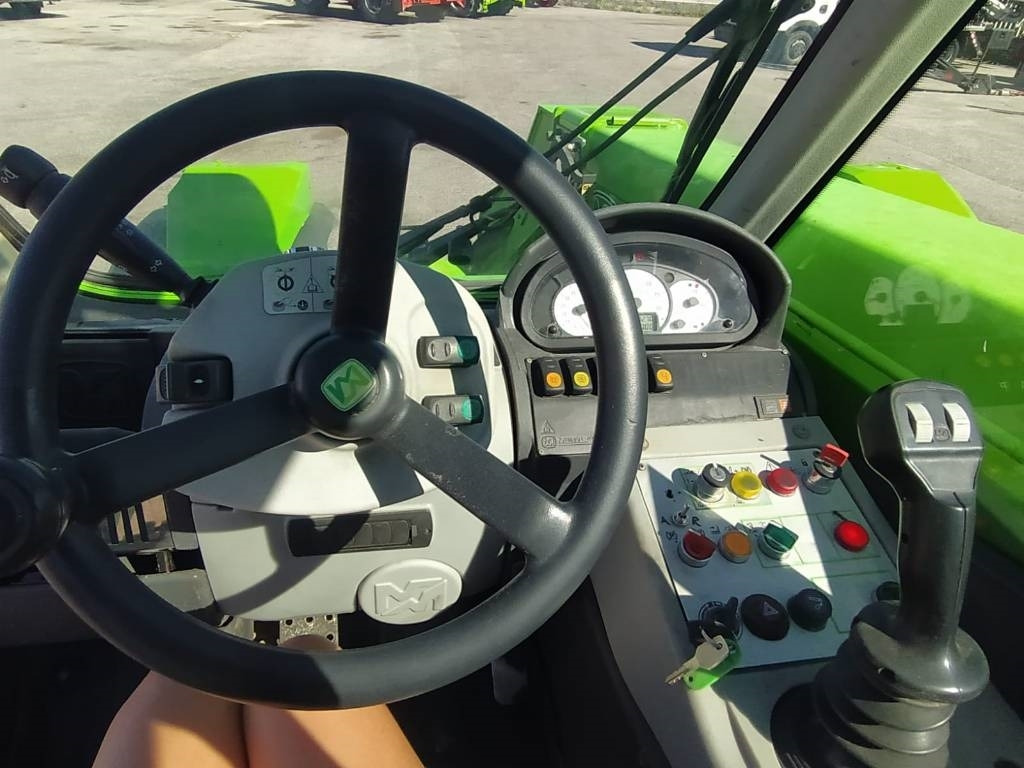 Merlo 32.6 - Manipulador telescópico: foto 2 Merlo 32.6 - Manipulador telescópico: foto 2