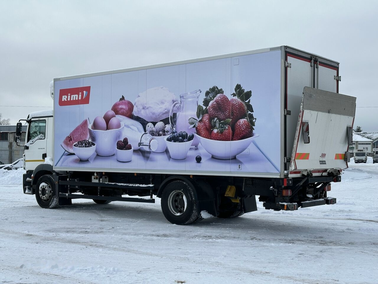 MAN TGM 18.290 - Camión frigorífico: foto 2 MAN TGM 18.290 - Camión frigorífico: foto 2