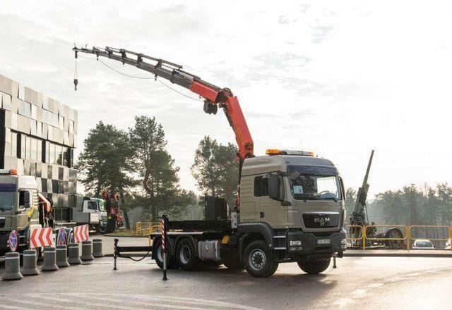 MAN TGS 26.480 6x6 PALFINGER PK 34002 SH Crane Winc - Cabeza tractora: foto 2 MAN TGS 26.480 6x6 PALFINGER PK 34002 SH Crane Winc - Cabeza tractora: foto 2