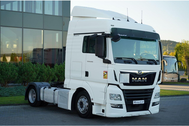 MAN TGX 18. 460 / MEGA / LOWDECK / REGULOWANE SIODŁO / NAVI - Cabeza tractora: foto 1 MAN TGX 18. 460 / MEGA / LOWDECK / REGULOWANE SIODŁO / NAVI - Cabeza tractora: foto 1