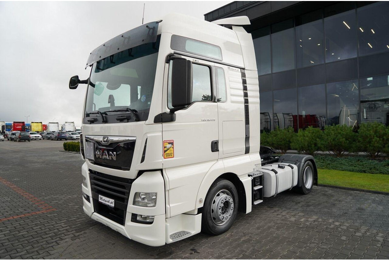 MAN TGX 18.470 / LOW DECK / MEGA / REGULOWANE SIODŁO / 2020 ROK / NA - Cabeza tractora: foto 2 MAN TGX 18.470 / LOW DECK / MEGA / REGULOWANE SIODŁO / 2020 ROK / NA - Cabeza tractora: foto 2