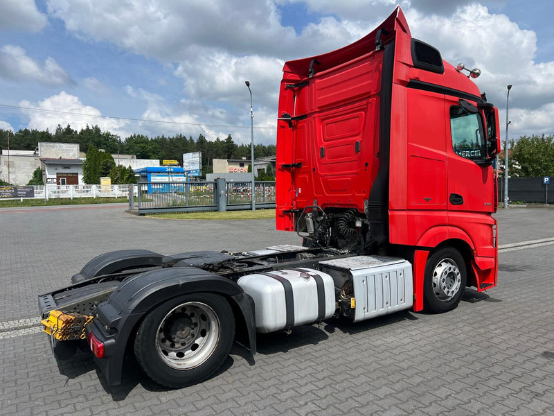 Mercedes-Benz ACTROS 1845 MP4 1.HAND RETARDER XENON LOW DECK - Cabeza tractora: foto 4 Mercedes-Benz ACTROS 1845 MP4 1.HAND RETARDER XENON LOW DECK - Cabeza tractora: foto 4