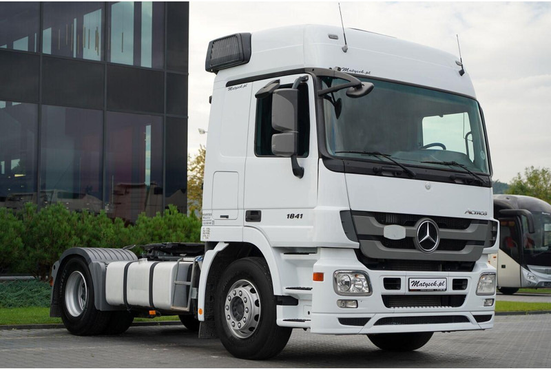 Mercedes-Benz - Cabeza tractora: foto 4 Mercedes-Benz - Cabeza tractora: foto 4
