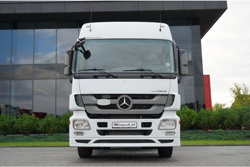 Mercedes-Benz - Cabeza tractora: foto 3 Mercedes-Benz - Cabeza tractora: foto 3